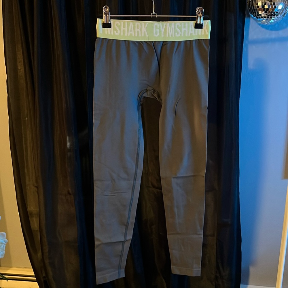 Grey & Green Gymshark Leggings 141